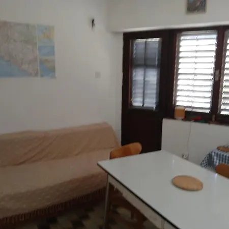 Blue House Tino Gdinj