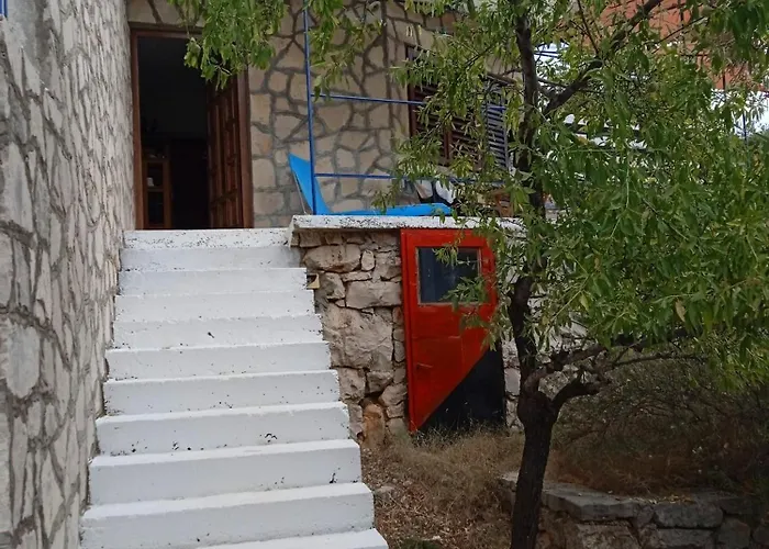 Blue House Tino *